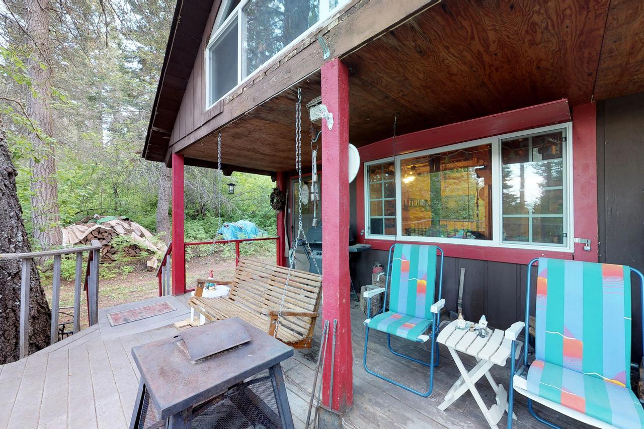 The Creekside Cabin Cascade Exterior photo